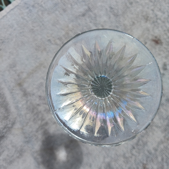 Set of 6 Clear Iridescent Depressionware goblets with Starburst bottom - Picture 2 of 7